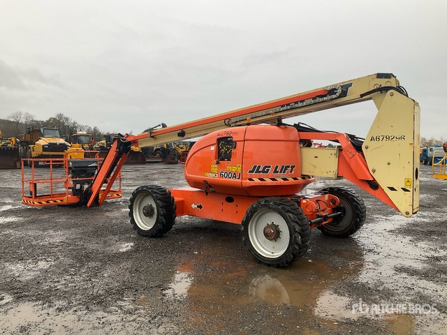 2014 JLG 600AJ 4WD Diesel Articulating Boom Lift - 铰接臂:图3 2014 JLG 600AJ 4WD Diesel Articulating Boom Lift - 铰接臂:图3
