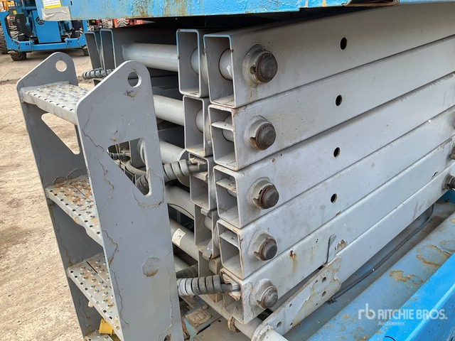 2015 Genie GS-4047 Electric (Inoperable) Scissor Lift - 剪式升降机:图5 2015 Genie GS-4047 Electric (Inoperable) Scissor Lift - 剪式升降机:图5