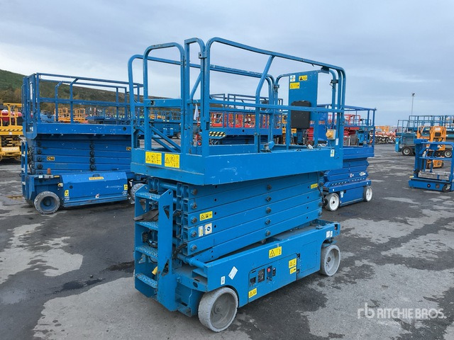 2015 Genie GS4047 Electric Scissor Lift - 剪式升降机:图4 2015 Genie GS4047 Electric Scissor Lift - 剪式升降机:图4