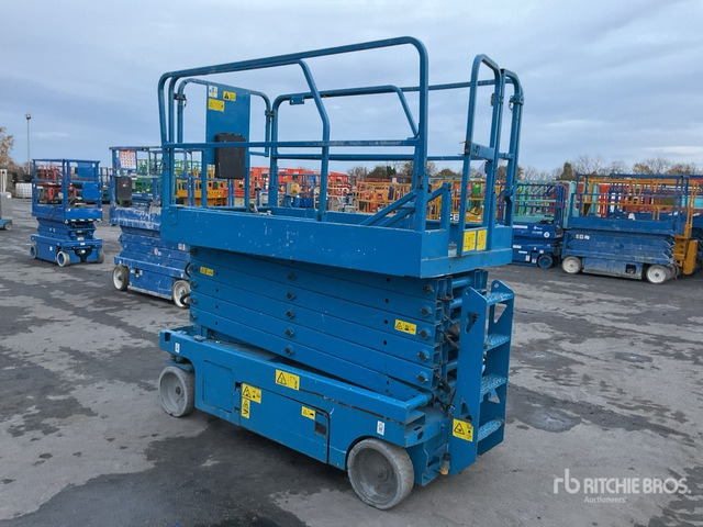2015 Genie GS4047 Electric Scissor Lift - 剪式升降机:图3 2015 Genie GS4047 Electric Scissor Lift - 剪式升降机:图3