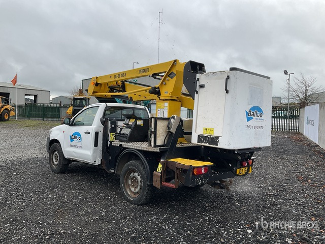 2018 Toyota Hilux 2018 Versalift LAT-38-135-H on 2018 Toyota Hilux 4x4 Bucket Truck Bucket Truck - 车载空中平台:图3 2018 Toyota Hilux 2018 Versalift LAT-38-135-H on 2018 Toyota Hilux 4x4 Bucket Truck Bucket Truck - 车载空中平台:图3