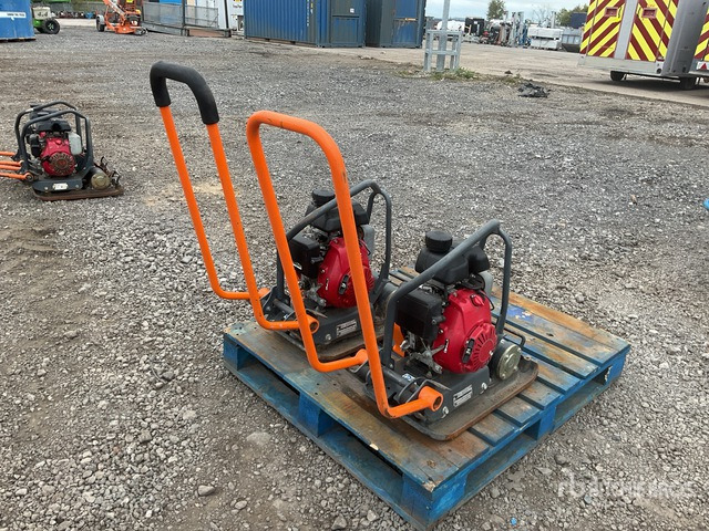 2019 Belle LC3251 Steel Plates Vibratory Plate Compactor - 振动板:图3 2019 Belle LC3251 Steel Plates Vibratory Plate Compactor - 振动板:图3
