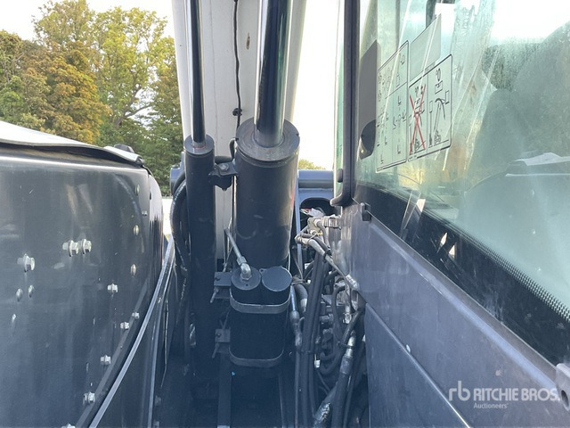 2019 Bobcat TLF43.80HF Agri 3*** 2019 Bobcat TLF43.80HF Agri 3 Telehandler Telehandler - 伸缩臂叉装车:图5 2019 Bobcat TLF43.80HF Agri 3*** 2019 Bobcat TLF43.80HF Agri 3 Telehandler Telehandler - 伸缩臂叉装车:图5