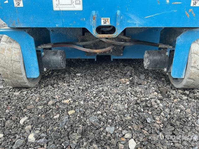 2019 Genie GS-4047 2019 Genie GS4047 Scissor Lift Scissor Lift - 剪式升降机:图5 2019 Genie GS-4047 2019 Genie GS4047 Scissor Lift Scissor Lift - 剪式升降机:图5