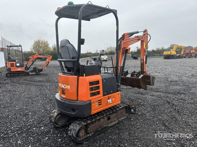 2020 Hitachi ZX19U-6 YR Mini Excavator: <6.6t - 小型挖掘机:图4 2020 Hitachi ZX19U-6 YR Mini Excavator: <6.6t - 小型挖掘机:图4