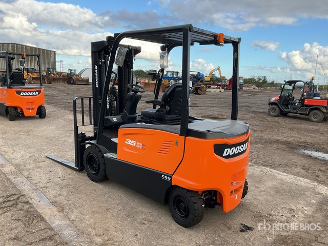 2023 Doosan B35X-7 PLUS 3500 kg (Unused) Electric Forklift - 电动叉车:图3 2023 Doosan B35X-7 PLUS 3500 kg (Unused) Electric Forklift - 电动叉车:图3