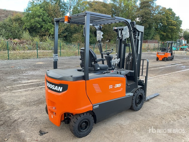 2024 Doosan B35X-7 PLUS 3500 kg Electric Forklift - 电动叉车:图3 2024 Doosan B35X-7 PLUS 3500 kg Electric Forklift - 电动叉车:图3