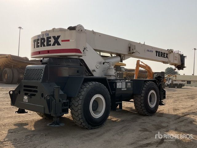 2000 Terex RT230 30 ton 4x4x4 Rough Terrain Crane - 越野起重机:图4 2000 Terex RT230 30 ton 4x4x4 Rough Terrain Crane - 越野起重机:图4