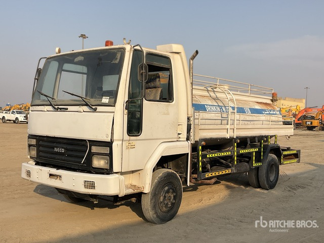 2002 Iveco Cargo 712 5000 L 4x2 Water Truck - 罐车:图1 2002 Iveco Cargo 712 5000 L 4x2 Water Truck - 罐车:图1
