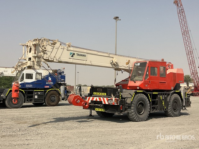 2002 Tadano TR300EX 30 ton 4x4x4 Rough Terrain Crane - 越野起重机:图2 2002 Tadano TR300EX 30 ton 4x4x4 Rough Terrain Crane - 越野起重机:图2