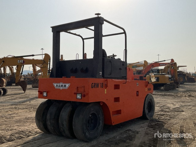 2003 Hamm GRW18 8 Wheel Pneumatic Roller - 气动碾压机:图5 2003 Hamm GRW18 8 Wheel Pneumatic Roller - 气动碾压机:图5