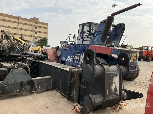 2004 Fantuzzi CS45KM 45 ton (Inoperable) Container Handler - 集装箱叉装车:图4 2004 Fantuzzi CS45KM 45 ton (Inoperable) Container Handler - 集装箱叉装车:图4