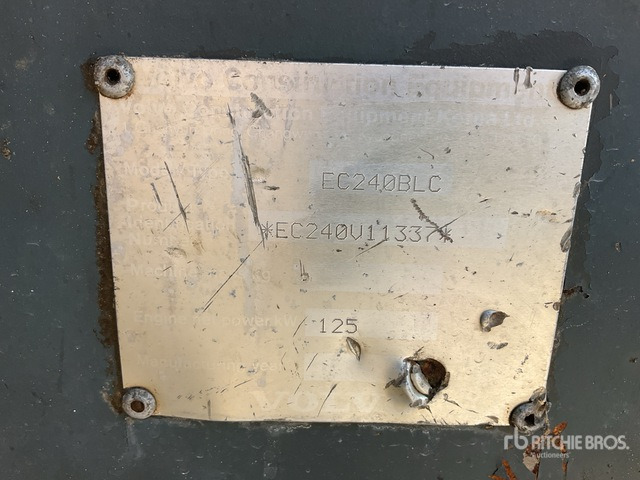 2004 Volvo EC240B LC - 履带式挖掘机:图2 2004 Volvo EC240B LC - 履带式挖掘机:图2