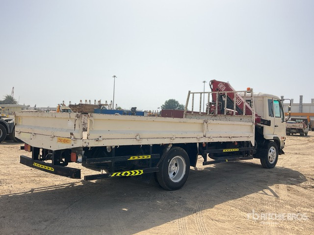 2006 Nissan MK210 2006 HMF 683K1 Knuckle Boom on 4x2 Flatbed Truck with Crane - 栏板式/ 平板卡车, 起重车:图3 2006 Nissan MK210 2006 HMF 683K1 Knuckle Boom on 4x2 Flatbed Truck with Crane - 栏板式/ 平板卡车, 起重车:图3
