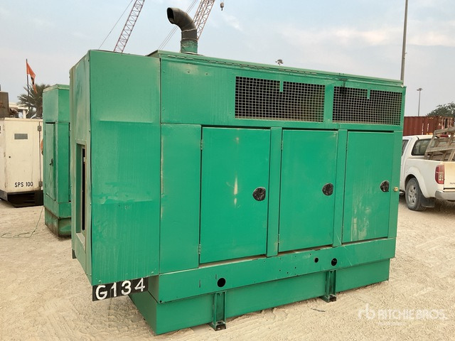 2007 Cummins C110D54 110 kVA Skid-Mounted Generator Set - 发电机组:图2 2007 Cummins C110D54 110 kVA Skid-Mounted Generator Set - 发电机组:图2