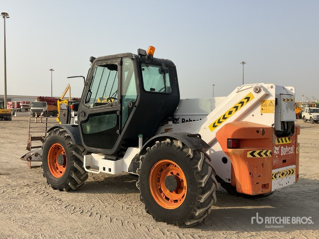 2008 Bobcat T40170 - 伸缩臂叉装车:图4 2008 Bobcat T40170 - 伸缩臂叉装车:图4