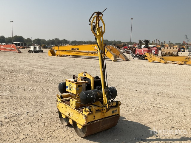 2008 Bomag BW75S-2 Walk Behind Roller - 小型碾压机:图2 2008 Bomag BW75S-2 Walk Behind Roller - 小型碾压机:图2