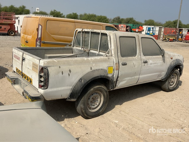 2008 Nissan 4x4 Crew Cab (Inoperable) Pickup - 皮卡车:图4 2008 Nissan 4x4 Crew Cab (Inoperable) Pickup - 皮卡车:图4