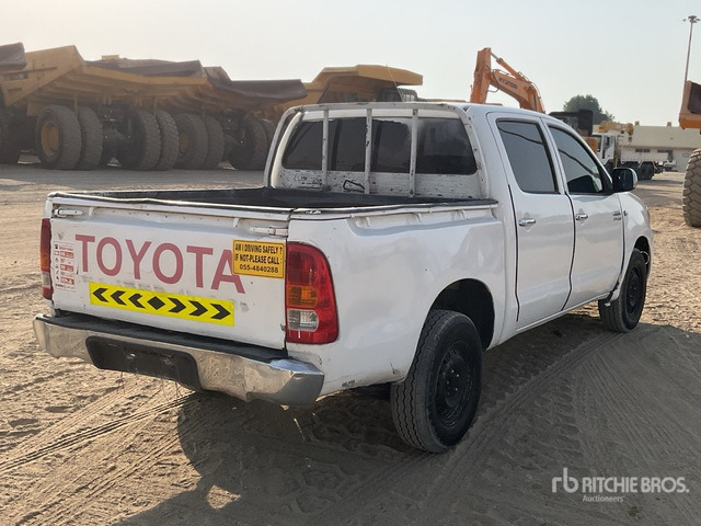 2008 Toyota Hilux 4x2 Crew Cab Pickup - 皮卡车:图3 2008 Toyota Hilux 4x2 Crew Cab Pickup - 皮卡车:图3