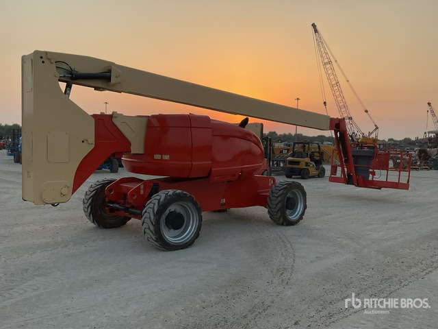 2010 JLG 800AJ 4WD Diesel Articulating Boom Lift - 铰接臂:图5 2010 JLG 800AJ 4WD Diesel Articulating Boom Lift - 铰接臂:图5