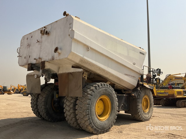 2010 Komatsu HD465-7R 50000 L Water Wagon - 未铰接自卸车/ 运石车:图4 2010 Komatsu HD465-7R 50000 L Water Wagon - 未铰接自卸车/ 运石车:图4