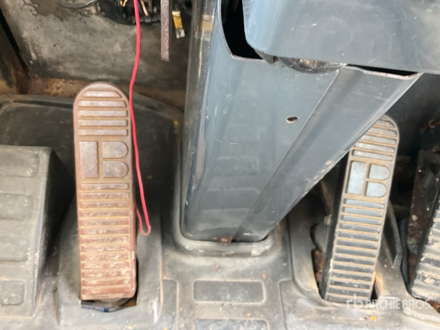 2010 Komatsu HD465-7R 50000 L Water Wagon - 未铰接自卸车/ 运石车:图5 2010 Komatsu HD465-7R 50000 L Water Wagon - 未铰接自卸车/ 运石车:图5