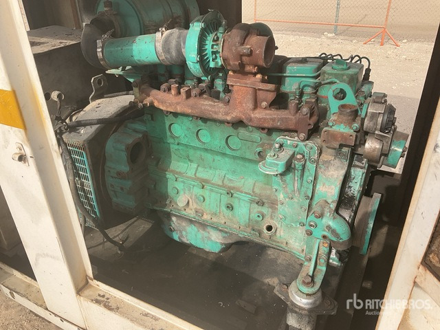 2011 Jiatai JCS100-5 100 kVA Skid-Mounted (Inoperable) Generator Set - 发电机组:图5 2011 Jiatai JCS100-5 100 kVA Skid-Mounted (Inoperable) Generator Set - 发电机组:图5