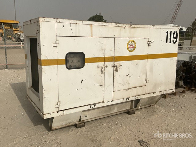 2011 Jiatai JCS100-5 100 kVA Skid-Mounted (Inoperable) Generator Set - 发电机组:图1 2011 Jiatai JCS100-5 100 kVA Skid-Mounted (Inoperable) Generator Set - 发电机组:图1