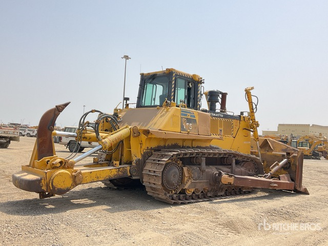 2011 Komatsu D155A-6 - 推土机:图4 2011 Komatsu D155A-6 - 推土机:图4