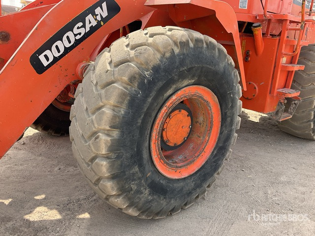 2012 Doosan DL503 Gold - 轮式装载机:图5 2012 Doosan DL503 Gold - 轮式装载机:图5