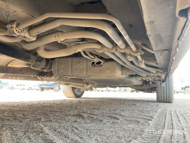 2012 Mercedes-Benz Viano CDI 3.0 Bus - 无侧窗厢式货车:图5 2012 Mercedes-Benz Viano CDI 3.0 Bus - 无侧窗厢式货车:图5