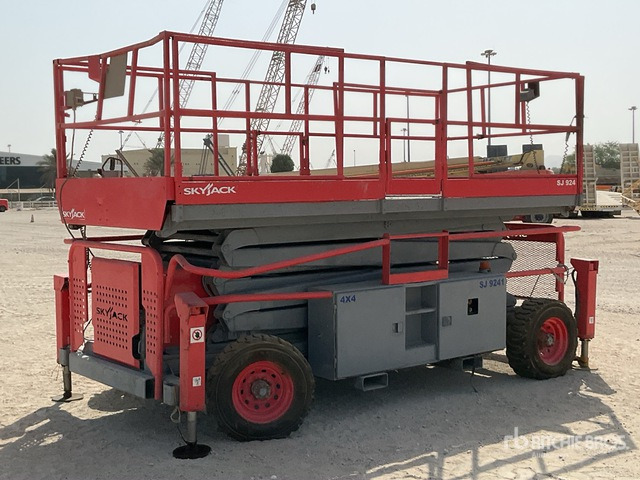 2012 Skyjack SJ9241 4x4 Diesel Scissor Lift - 剪式升降机:图1 2012 Skyjack SJ9241 4x4 Diesel Scissor Lift - 剪式升降机:图1