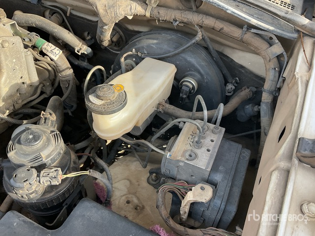 2012 Toyota Hilux 4x4 Crew Cab Pickup - 皮卡车:图4 2012 Toyota Hilux 4x4 Crew Cab Pickup - 皮卡车:图4