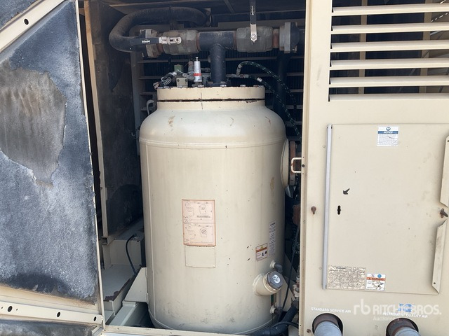 2013 Doosan HP1600WCU-EX-T3 Mobile Air Compressor - 空气压缩机:图4 2013 Doosan HP1600WCU-EX-T3 Mobile Air Compressor - 空气压缩机:图4