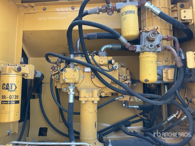 2014 Cat 329D2L - 履带式挖掘机:图5 2014 Cat 329D2L - 履带式挖掘机:图5