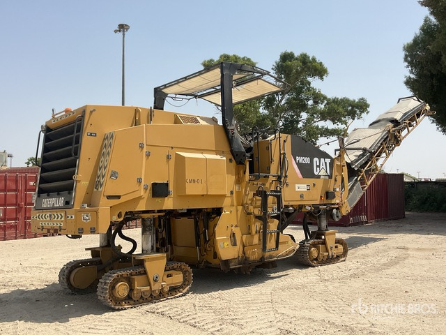 2014 Cat PM-200 Tracked Cold Planer - 冷铣刨机:图3 2014 Cat PM-200 Tracked Cold Planer - 冷铣刨机:图3