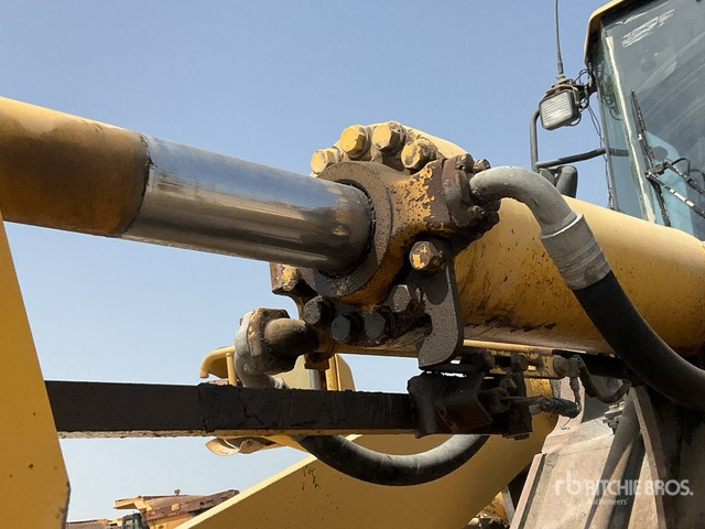 2014 Komatsu WA470-5 - 轮式装载机:图5 2014 Komatsu WA470-5 - 轮式装载机:图5