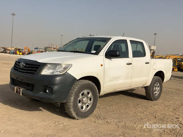 2014 Toyota Hilux 4x4 Crew Cab Pickup - 皮卡车:图1 2014 Toyota Hilux 4x4 Crew Cab Pickup - 皮卡车:图1