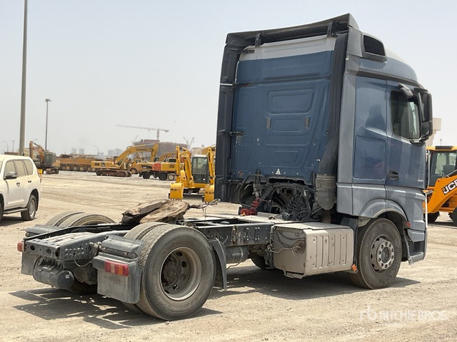 2015 Mercedes-Benz Actros 1845LS 4x2 S/A Sleeper Truck Tractor - 牵引车:图4 2015 Mercedes-Benz Actros 1845LS 4x2 S/A Sleeper Truck Tractor - 牵引车:图4