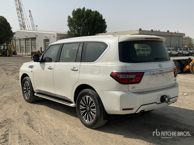 2015 Nissan Patrol Platinum 4x4 SUV - 越野车:图4 2015 Nissan Patrol Platinum 4x4 SUV - 越野车:图4