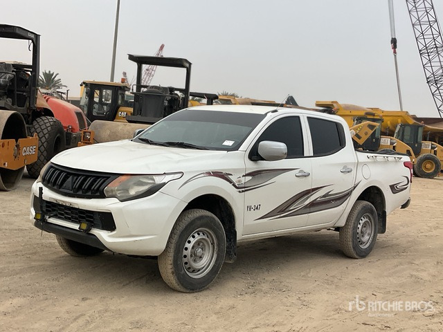 2016 Mitsubishi L200 4x4 Crew Cab Pickup - 皮卡车:图1 2016 Mitsubishi L200 4x4 Crew Cab Pickup - 皮卡车:图1