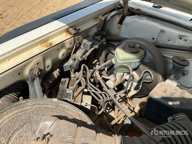 2016 Toyota Land Cruiser 78R 4x4 SUV - 越野车:图4 2016 Toyota Land Cruiser 78R 4x4 SUV - 越野车:图4