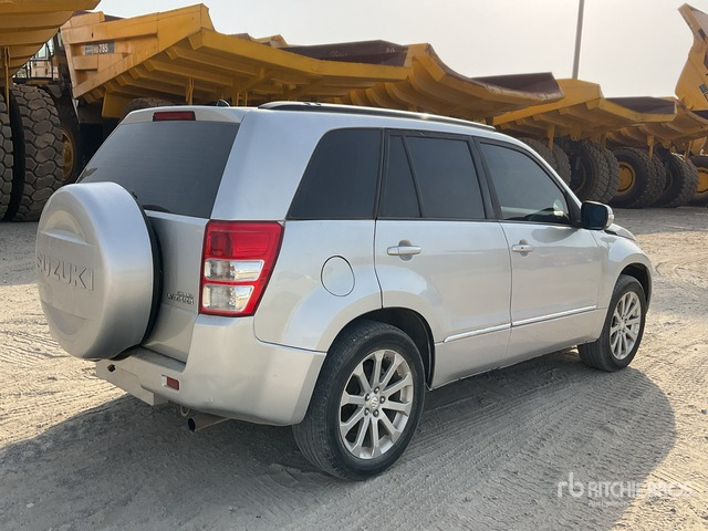 2018 Suzuki Grand Vitara 4x4 SUV - 越野车:图3 2018 Suzuki Grand Vitara 4x4 SUV - 越野车:图3