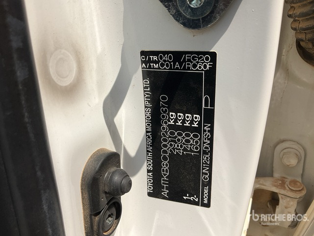 2018 Toyota Hilux 4x4 Crew Cab Pickup - 皮卡车:图2 2018 Toyota Hilux 4x4 Crew Cab Pickup - 皮卡车:图2