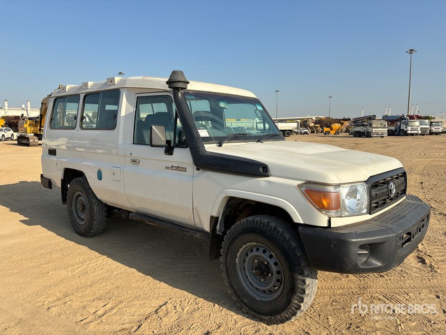 2018 Toyota Land Cruiser 78R 4x4 SUV - 越野车:图1 2018 Toyota Land Cruiser 78R 4x4 SUV - 越野车:图1