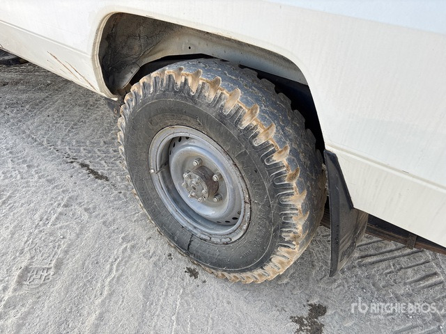 2018 Toyota Land Cruiser 78R 4x4 SUV - 越野车:图4 2018 Toyota Land Cruiser 78R 4x4 SUV - 越野车:图4