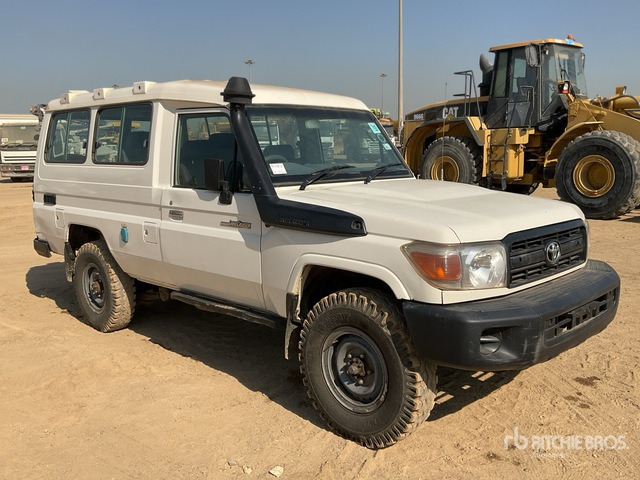 2018 Toyota Land Cruiser 78R 4x4 SUV - 越野车:图1 2018 Toyota Land Cruiser 78R 4x4 SUV - 越野车:图1