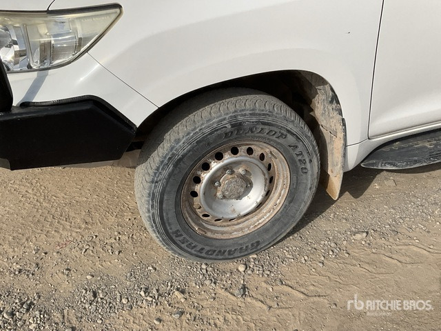 2018 Toyota Prado TX 150L 4x4 SUV - 越野车:图5 2018 Toyota Prado TX 150L 4x4 SUV - 越野车:图5