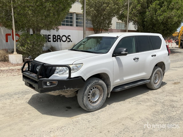 2018 Toyota Prado TX 150L 4x4 SUV - 越野车:图2 2018 Toyota Prado TX 150L 4x4 SUV - 越野车:图2