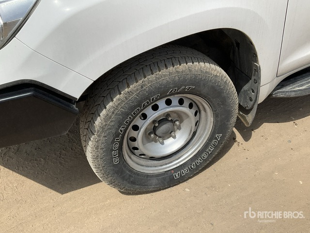 2018 Toyota Prado TX 150L 4x4 SUV - 越野车:图5 2018 Toyota Prado TX 150L 4x4 SUV - 越野车:图5